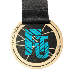 Médaille en bois personnalisée par sérigraphie cadeau club